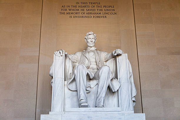 istock Abraham Lincoln Memorial 592664086