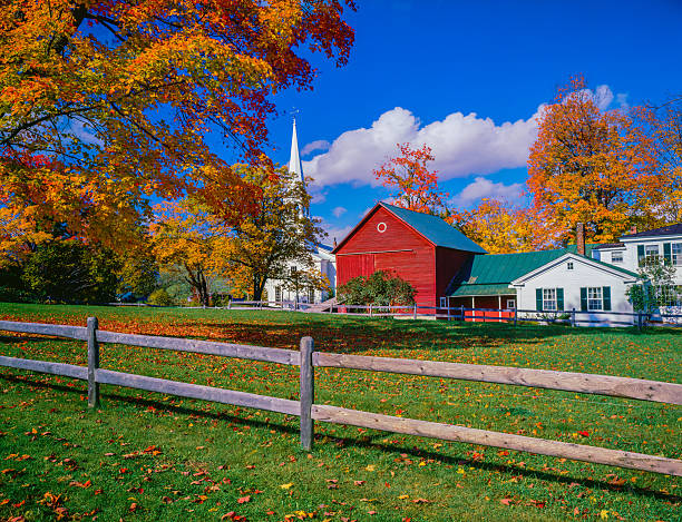 istock Autumn in Vermont 592669988