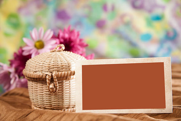 istock Purple daisy flower bouquet with blank notecard. 592681054