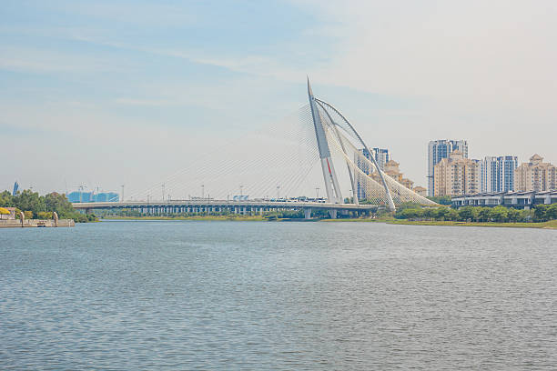 istock Seri Wawasan Bridge in Putrajaya, Malaysia 593305580