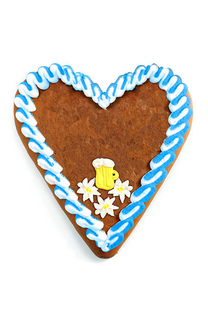 istock Beer Fest gingerbread heart cake with copy space 593311364