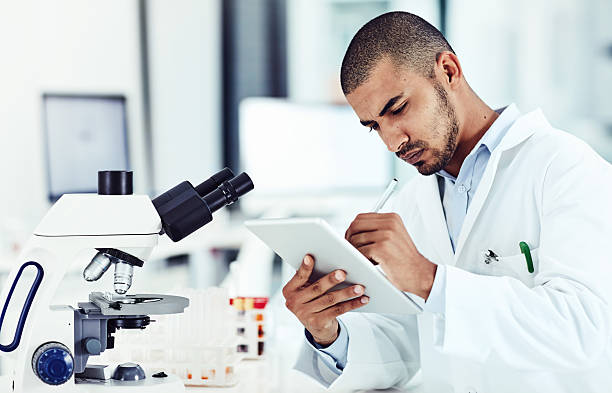 istock Relating his findings to common diseases or conditions 593320358