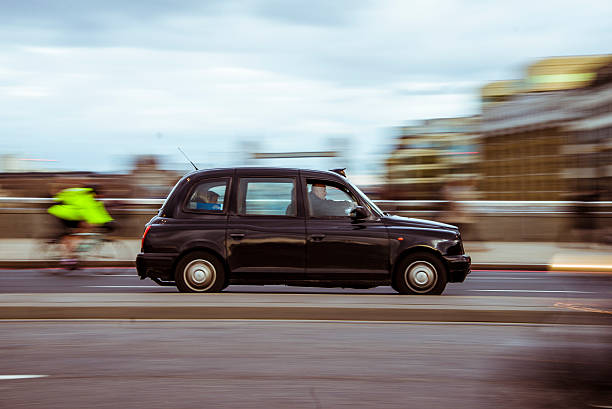 taxi de londres  - black cab fotografías e imágenes de stock