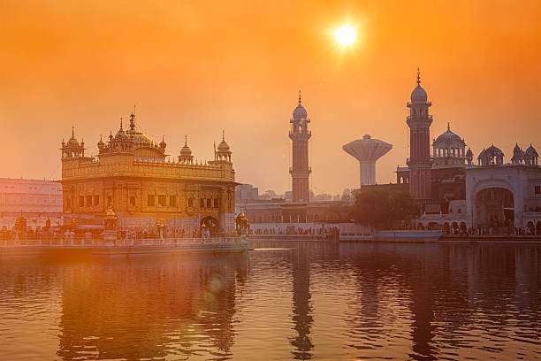 golden temple, amritsar - india golden temple sikhism temple photos et images de collection