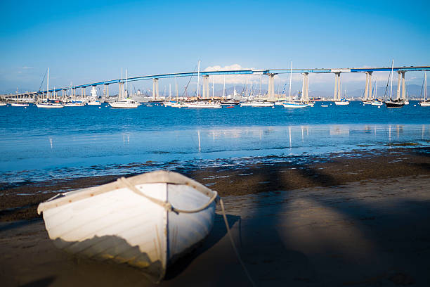 мост коронадо - coronado bay bridge стоковые фото и изображения