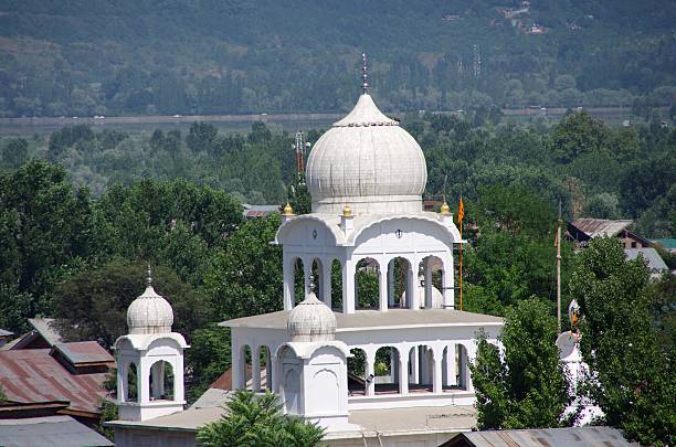 istock Sikh temple in Srinagar, India 594028780