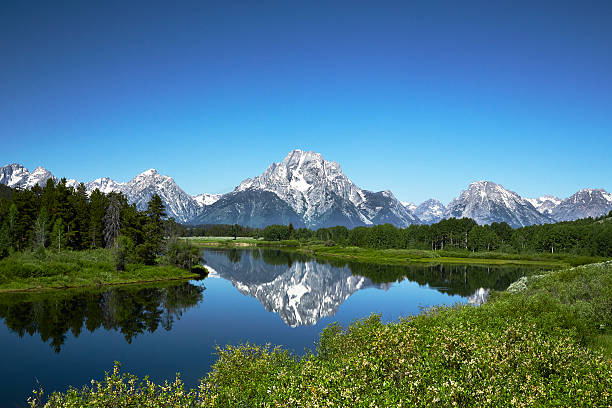 grand tetons da oxbow bend, wyoming - rocky mountains foto e immagini stock