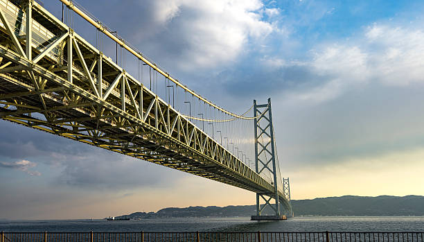 akashi-kaikyo - kobe bridge japan suspension bridge stock-fotos und bilder