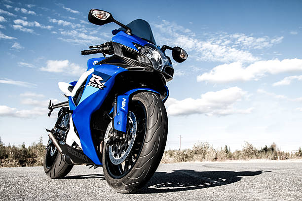 suzuki gsx-r750 - motociclismo fotografías e imágenes de stock