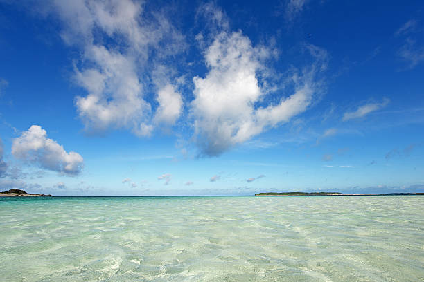 istock Beautiful beach in Okinawa 594475282