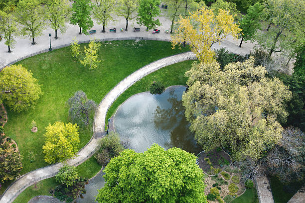istock Aerial View On Green Park In Paris 595121492