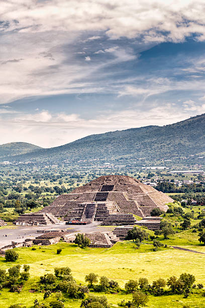 vorspanische stadt teotihuacan. mexiko - teotihuacan stock-fotos und bilder