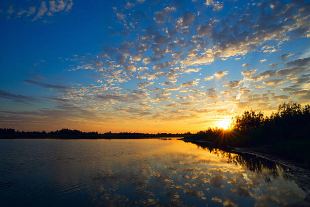 istock The evening sunset on the lake 595126572