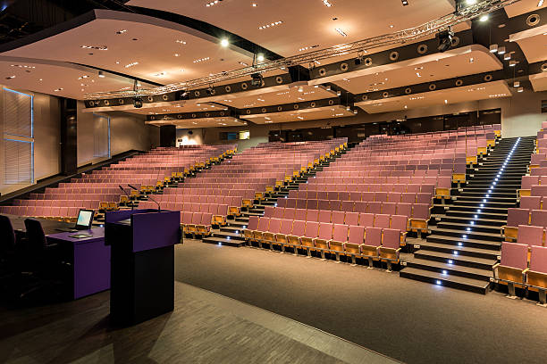 istock Venue for wide range of lectures and presentations 595142732