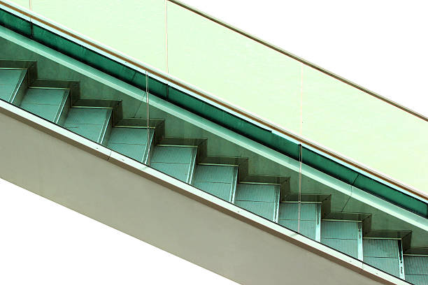 흰색에 고립 된 유리 방간 계단 - elevator escalator footpath airport 뉴스 사진 이미지