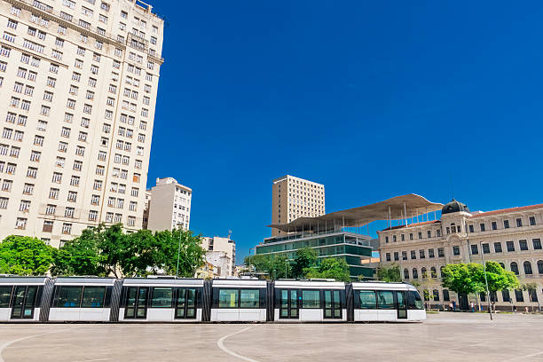VLT crossing the new Maua Square