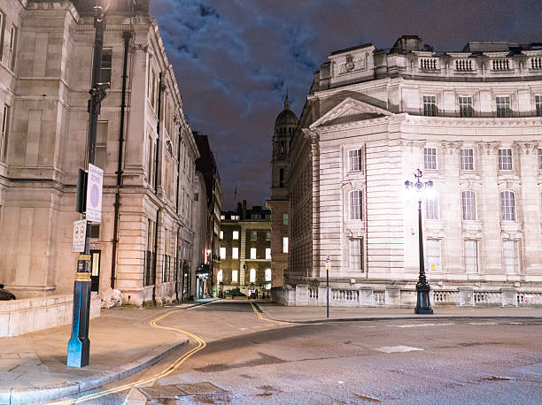istock Narrow lane in London at night 595161978