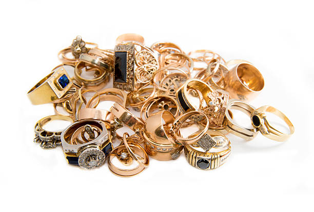 istock gold jewelry isolated on white 595354220