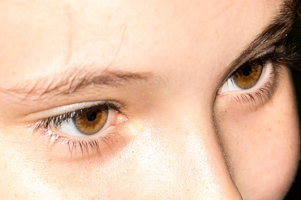 istock Portrait of girl 595368022