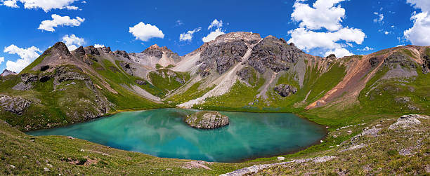 istock Island lake, Colorado 595737926