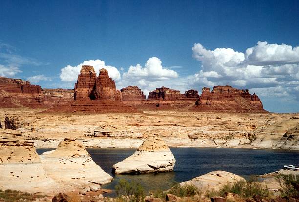 istock Lake Powell, San Juan County, Utah 595742876