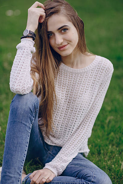 istock girl in the cafe 595757124