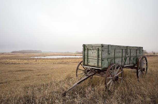 istock Vintage wooden wagon 596046644