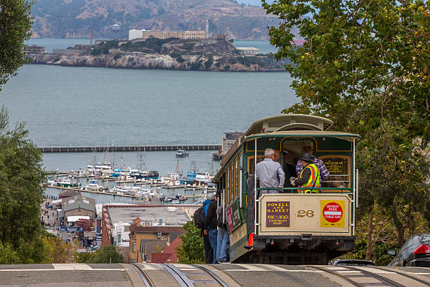 san francisco cable car isola di alcatraz - alcatraz island tourism san francisco bay area san francisco county foto e immagini stock