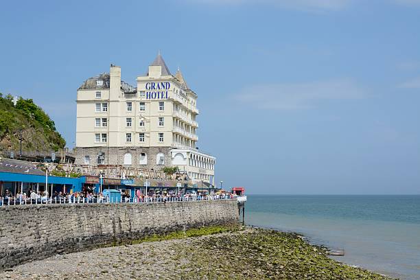 grand hôtel llandudno - wales beach editorial people photos et images de collection