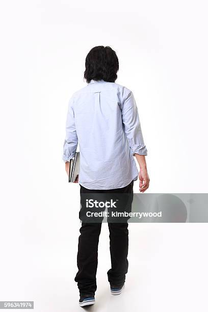Asiatischen Mann Stockfoto und mehr Bilder von Rückansicht - Rückansicht, Gehen, Langes Haar