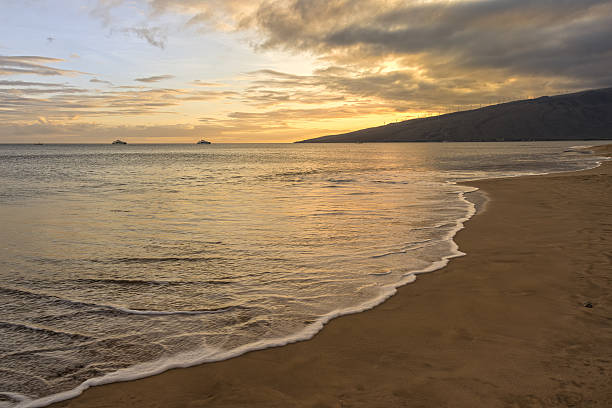 istock Sugar beach Kihei Maui Hawaii at sunset 596373426