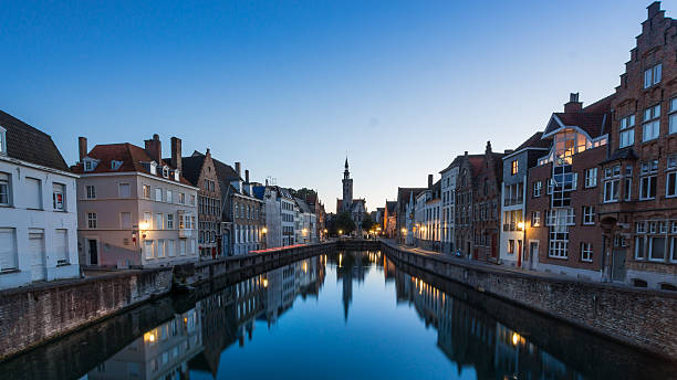 istock Channel in Bruges - Belgium 597214400