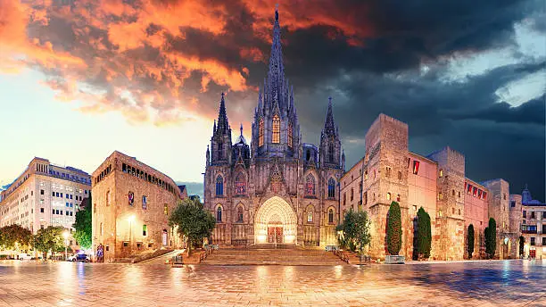 Photo of Cathedrel de Barcelona, Plaza Nova