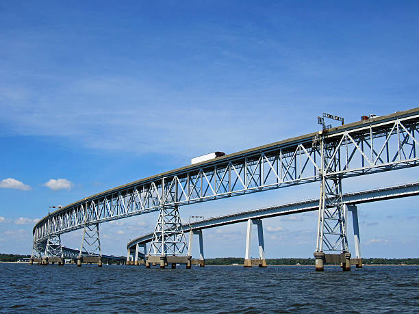 ponte da baía de chesapeake vista da água - maryland fishing atlantic ocean sea imagens e fotografias de stock