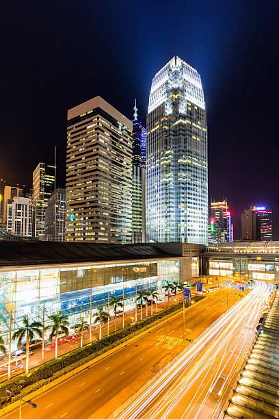 centro da cidade de hong kong - hong shopping night skyline - fotografias e filmes do acervo