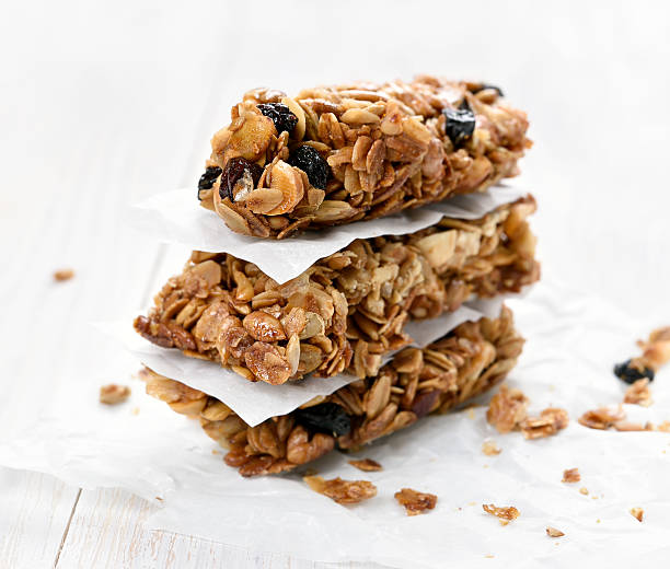 건강한 음식 그래놀라 바 - granola cereal breakfast stack 뉴스 사진 이미지