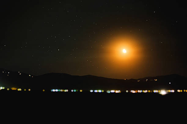moonrise sobre o vale de san joaquin - san joaquin valley - fotografias e filmes do acervo