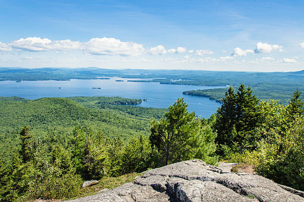 lago idílico winnipesaukee - landscape new england cloud sky - fotografias e filmes do acervo