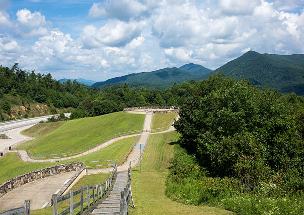 roadside rest area and overlook in tennessee - panoramic great appalachian valley the americas north america imagens e fotografias de stock