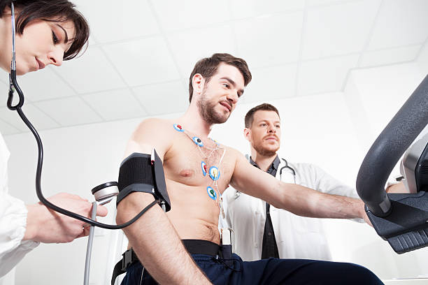 Heart diagnostic test with doctor - fotografia de stock