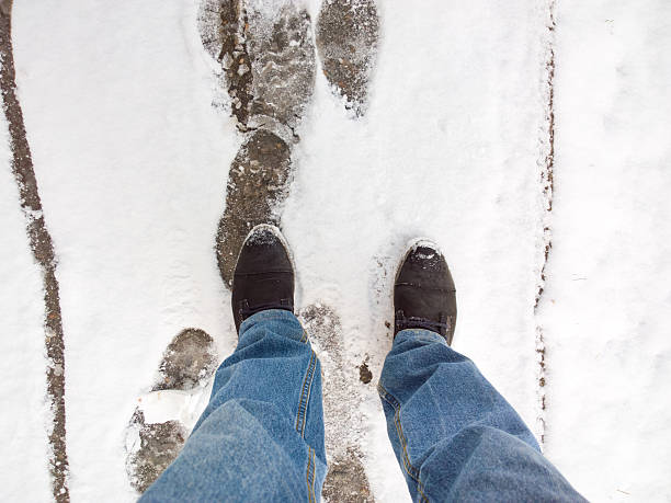 istock Feet in the snow. 598057722