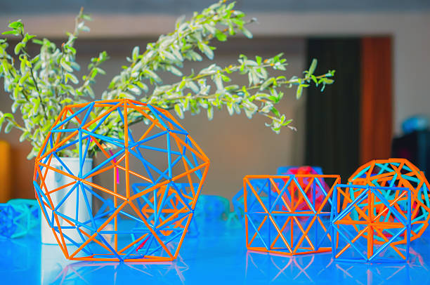 istock Volumetric Coloured Models of Geometric Solids 598065664