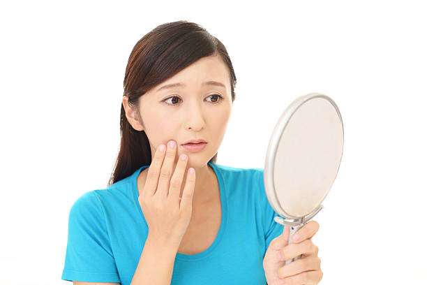 istock Woman who is worried 598076554
