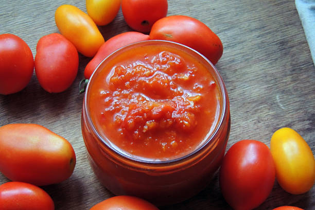 istock The chutney and the tomatoes 598155958