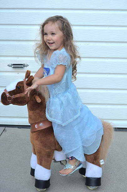 istock Little girl smiling 598157124