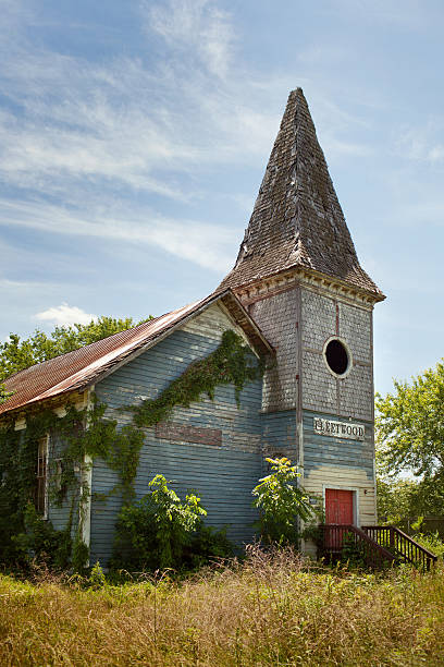 istock Abandoned Fleetwood Church Culpeper 598167744