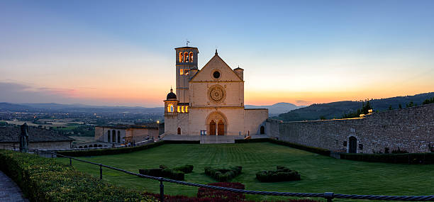 istock Assisi (Umbria) Basilica of San Francesco at sunset 598169184