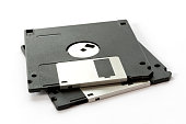 zwei-schwarze-disketten.jpg?b=1&s=170x170&k=20&c=6arMlwQO27dF6TiBuVk0V35XHdvLjgIFR9hNowpMcZQ=