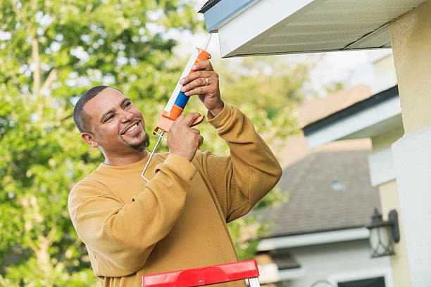 istock Young handyman doing house repairs 598178740