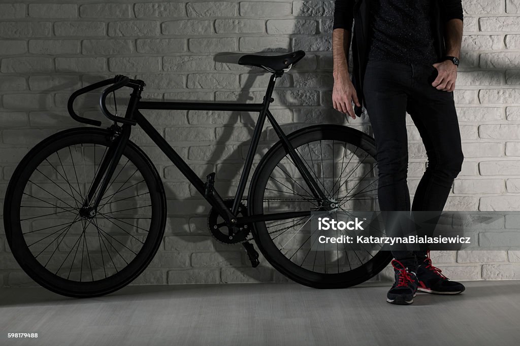 Temos estilo: eu e minha bicicleta - Foto de stock de Adulto royalty-free